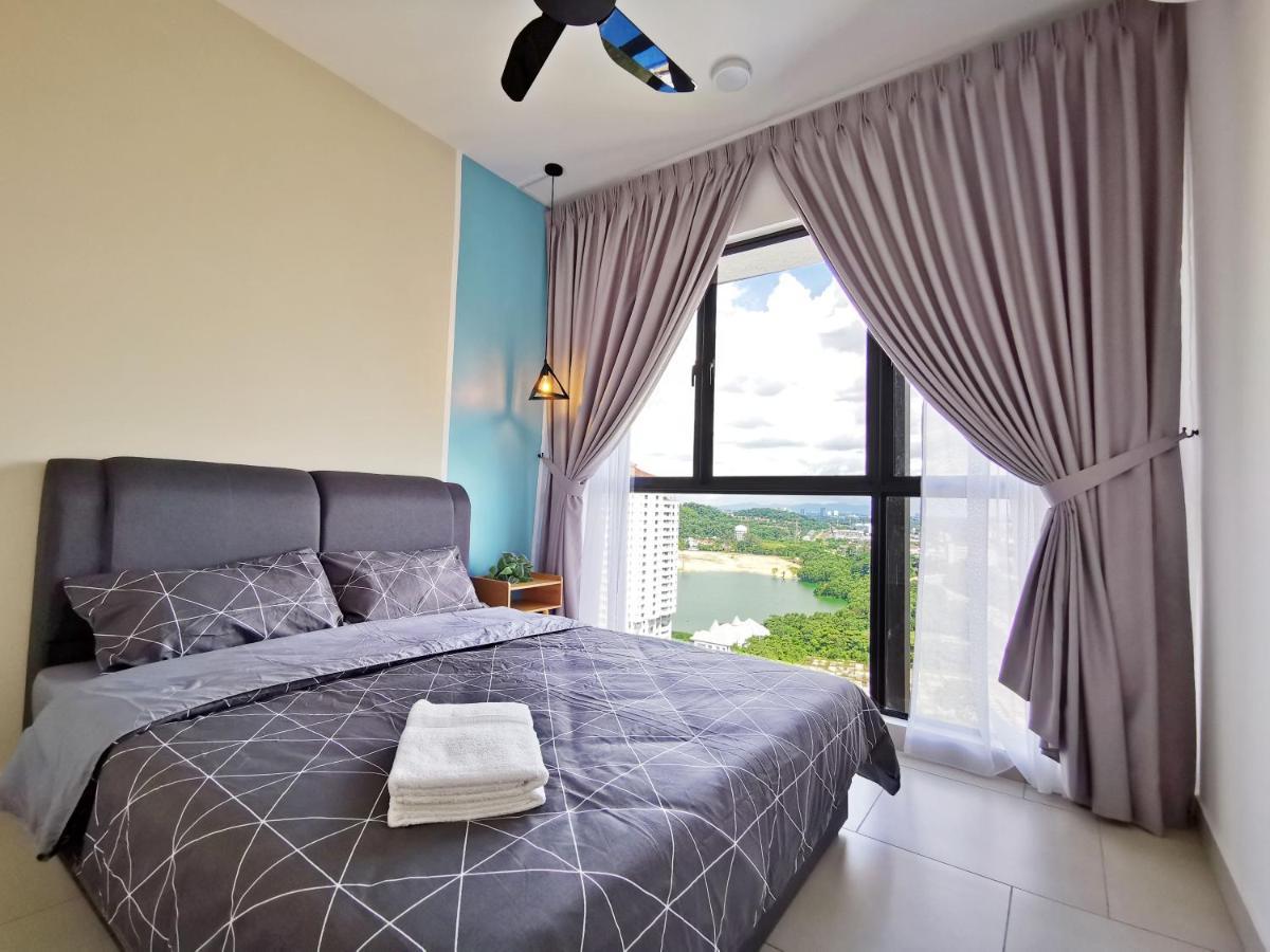 Astetica Pool & Lake View High Floor 100Mbps Wifi Netflix Seri Kembangan Zewnętrze zdjęcie