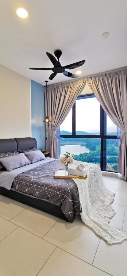Astetica Pool & Lake View High Floor 100Mbps Wifi Netflix Seri Kembangan Zewnętrze zdjęcie